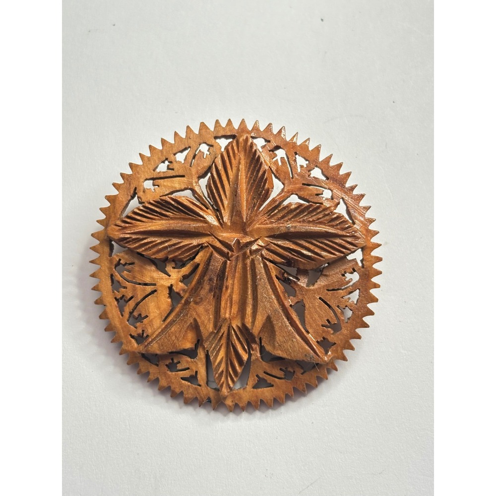 1970s Wood Folk Art Brooch Hand Carved Floral Star Round Pin